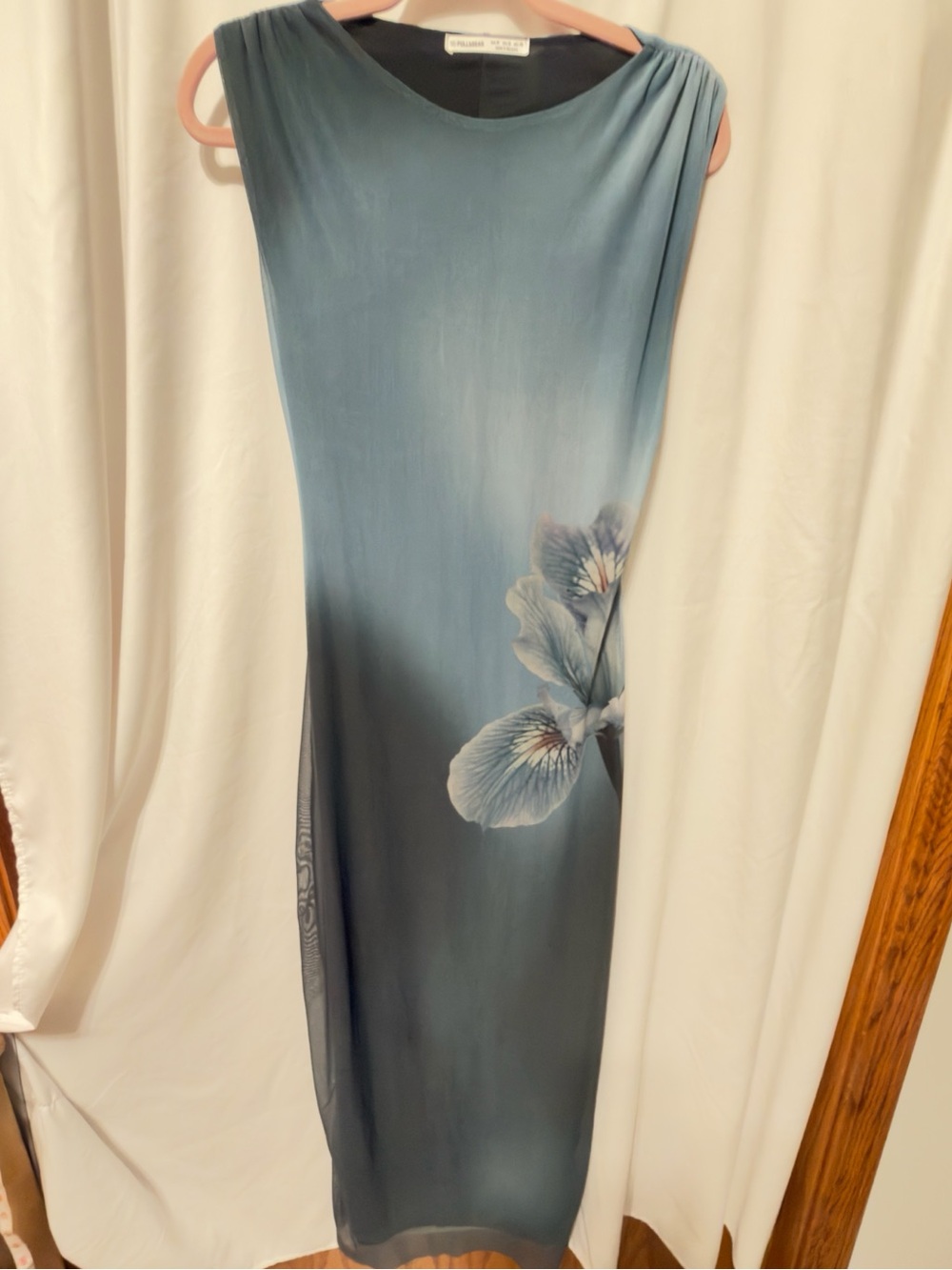 Sleeveless Blue Floral Sheath Dress